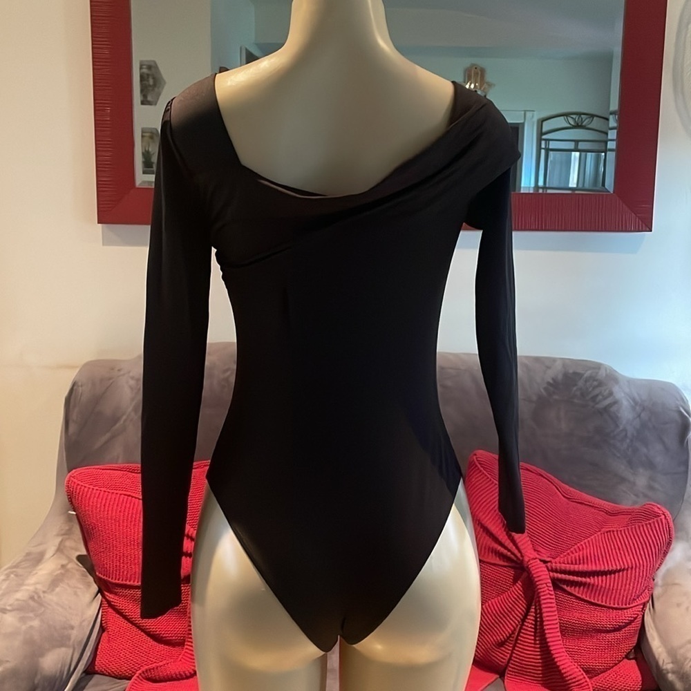 Madison and Berkeley- Wrapped Asymmetric Body size M - Picture 7 of 9
